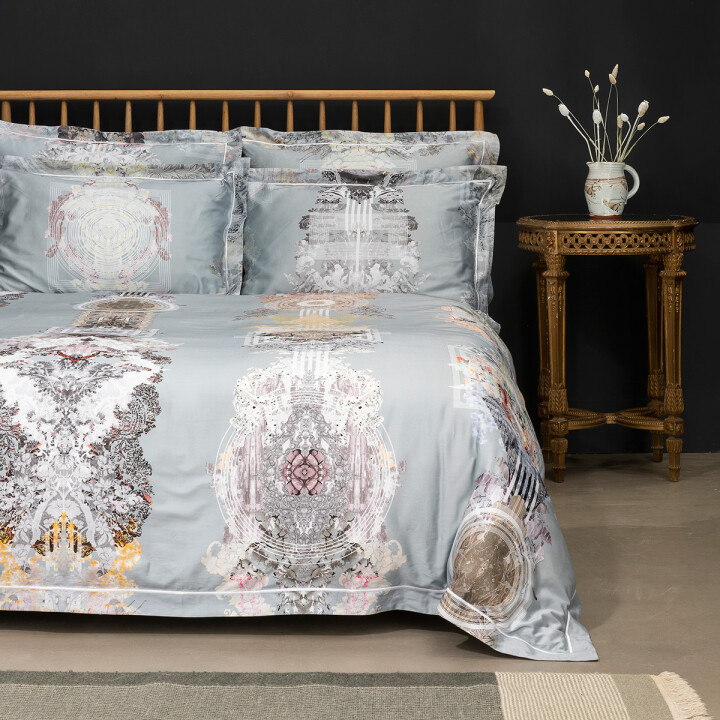 Totem Damask Duvet Set / image 1